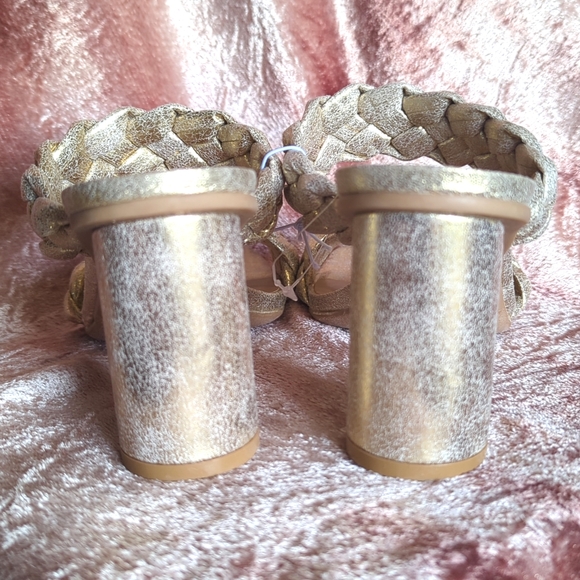 NWOT a • new day Gold Sandals Braided Puffy Straps Women's Sz 6 - Picture 5 of 8